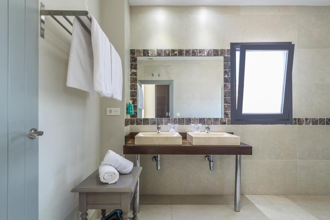 Hotel Miba Салобрения Экстерьер фото